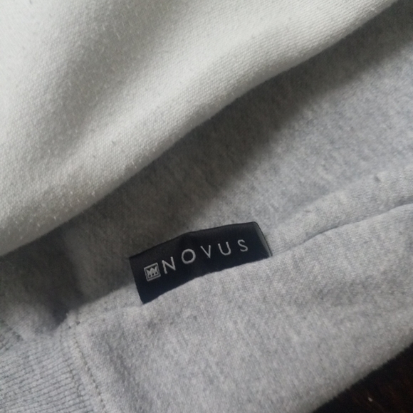 Novus Mens Shirt Black And Grey White Color Size Medium Logo Cozy Comfort Casual - Picture 8 of 9